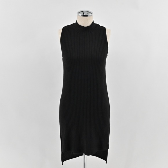 Aqua Dresses & Skirts - AQUA Mock Neck Ribbed Knit Sheath Dress Womens Size S Black Sleeveless LBD 6766